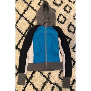 Women’s Lululemon Scuba Sweatshirt - Sz. 4